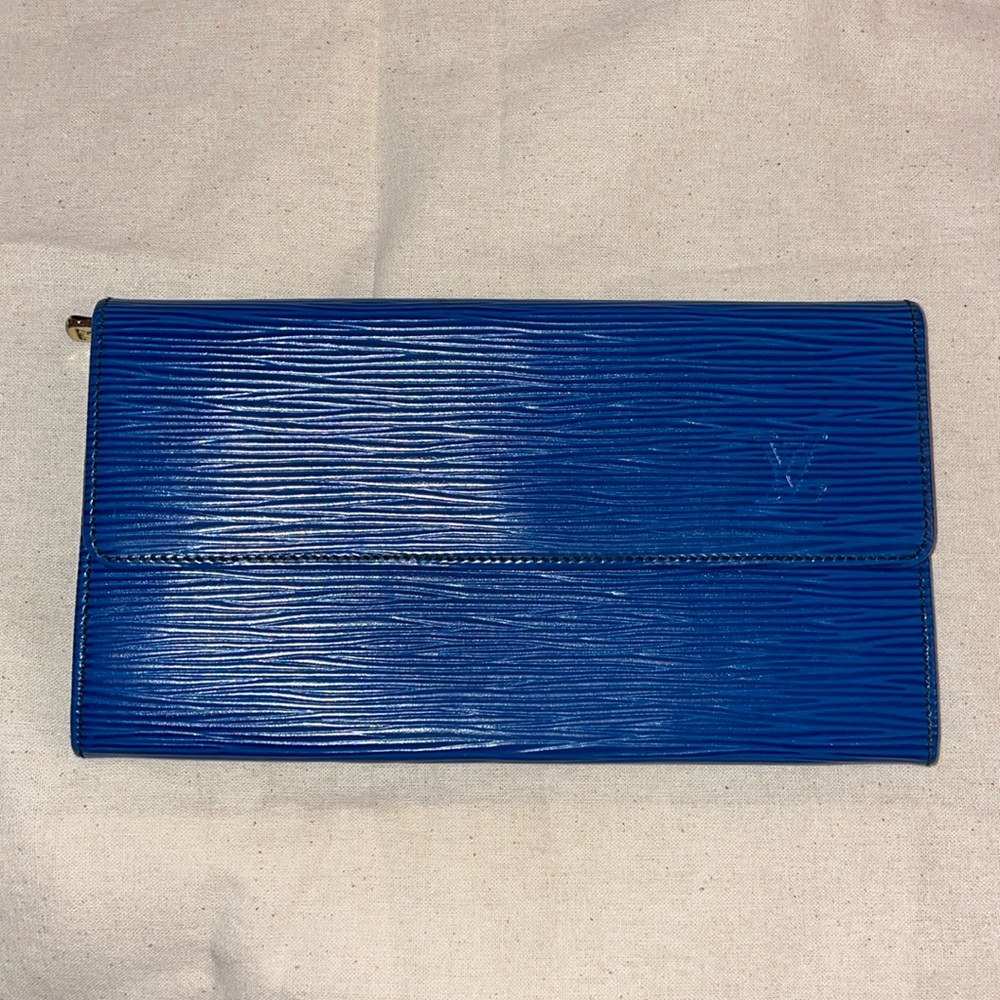 Louis Vuitton Epi Leather Wallet